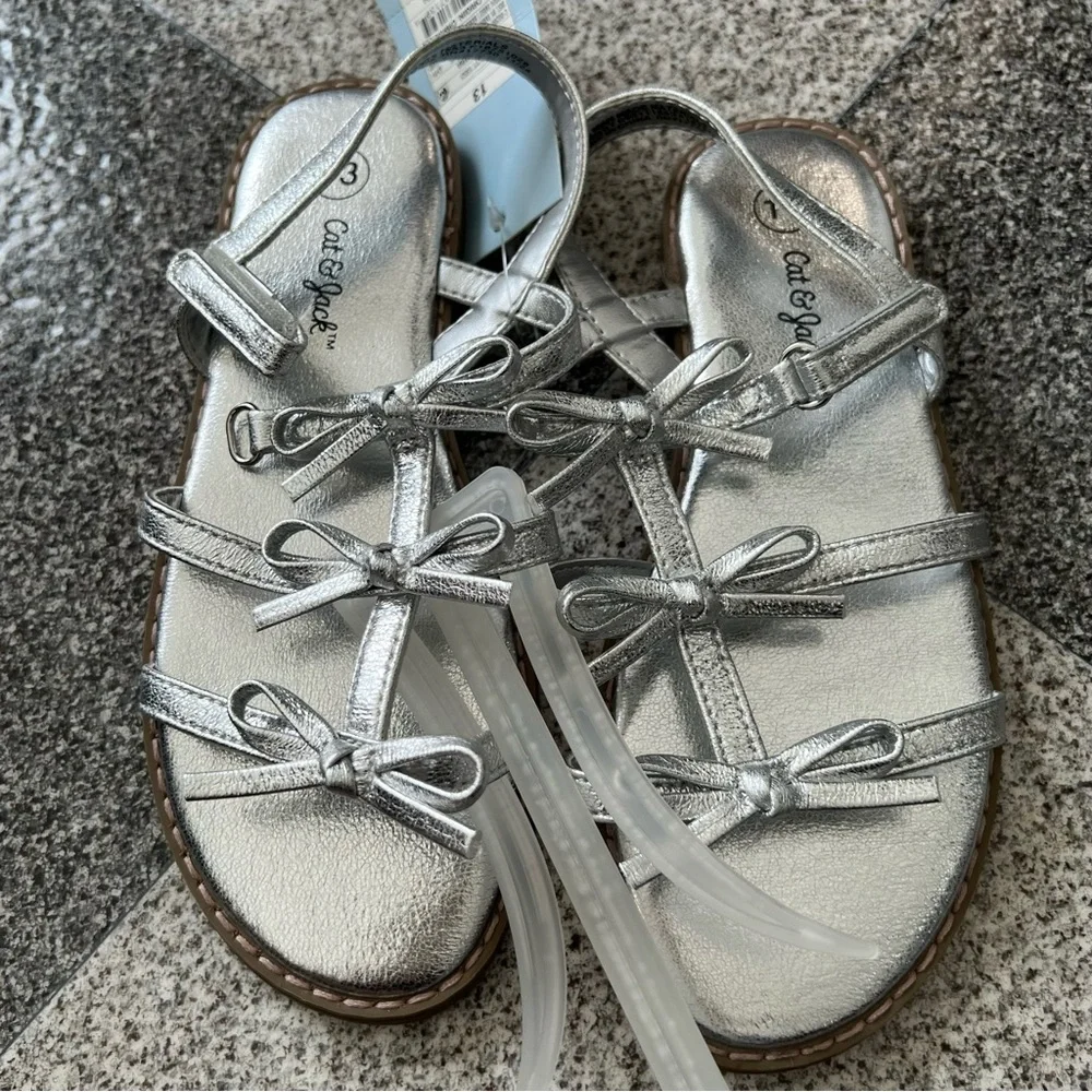 Cat & Jack Silver Bow-Strap Girls' Sandals- Size 13